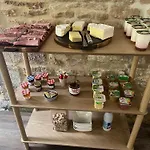 D'hotes De L'ancienne Bed and Breakfast Thaon