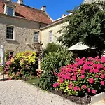D'hotes De L'ancienne Bed and Breakfast 3*