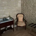 D'hotes De L'ancienne Bed and Breakfast Thaon