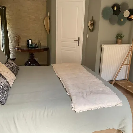 D'hotes De L'ancienne Bed and breakfast Thaon