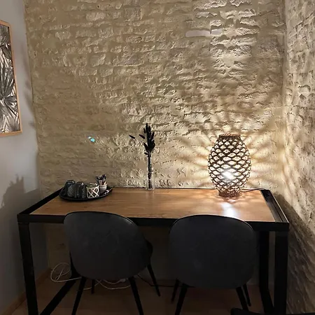 D’hôtes De L’ancienne 3* Thaon