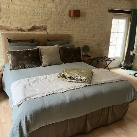 D'hotes De L'ancienne Frühstückspension Thaon