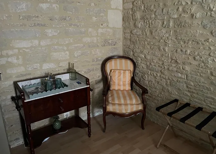 D’hôtes De L’ancienne Alojamento de Acomodação e Pequeno-almoço Thaon